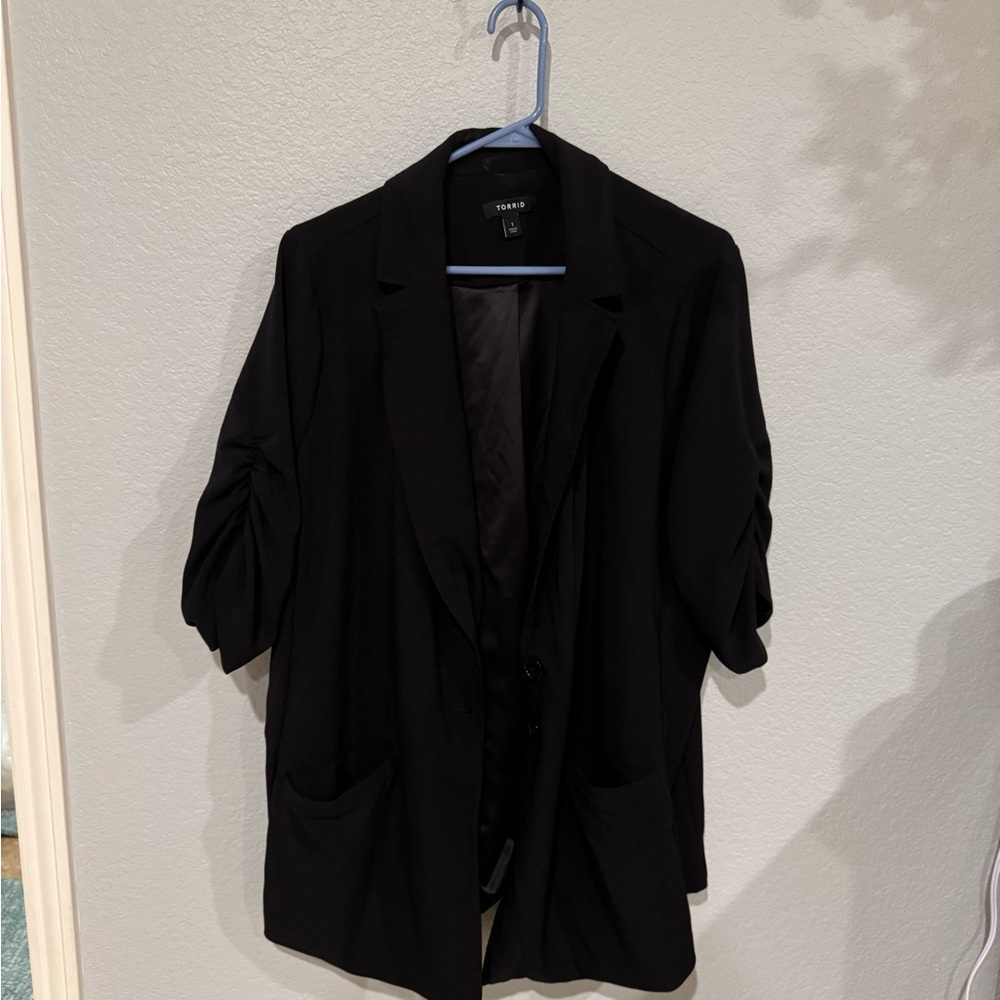Torrid Elegant Black Ruched Sleeve Blazer